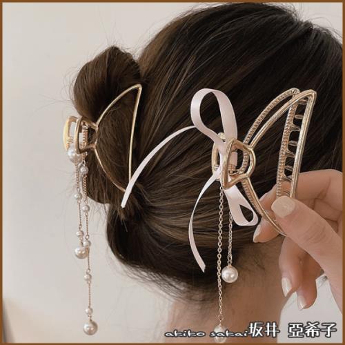 『坂井．亞希子』日系古典金屬鏤空垂鍊造型髮抓夾
