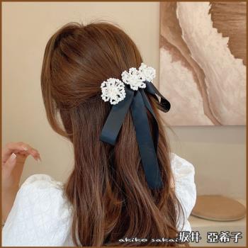 『坂井．亞希子』法式復古編織珍珠蝴蝶結造型彈簧夾 -單一款式