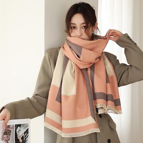 【Emi艾迷】簡約撞色 親膚溫暖 仿羊絨圍巾