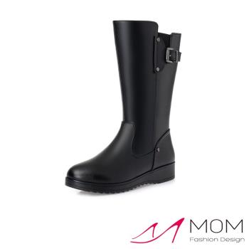 【MOM】中筒靴 厚底中筒靴/真皮簡約保暖機能釦帶造型時尚厚底中筒靴 黑