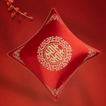 中式抱枕結婚喜枕一對婚慶婚房用品客廳沙發紅色喜字靠墊床頭靠枕