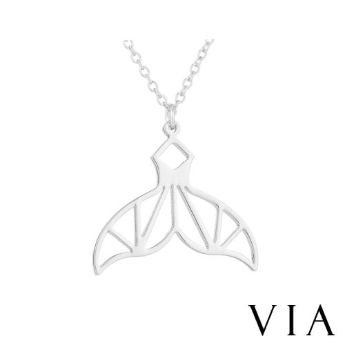 【VIA】時尚系列 浪漫人魚尾巴縷空線條造型白鋼項鍊 造型項鍊 鋼色
