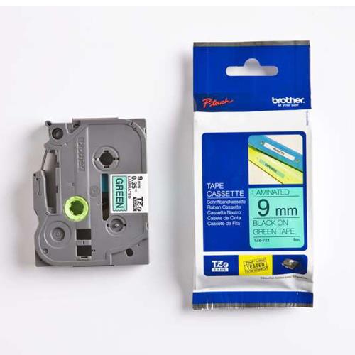 兄弟牌 BROTHER 綠底黑字 9mmx8M 標準黏性護貝標籤帶 / 包 TZe-721