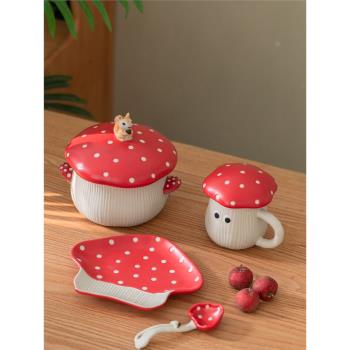 日系少女心手繪陶瓷 松鼠蘑菇餐具 帶蓋杯子 泡面碗甜點盤勺子ins