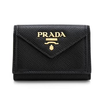 【PRADA 普拉達】經典 金字LOGO外十字紋內平滑信封型三折短夾 (黑1MH021)