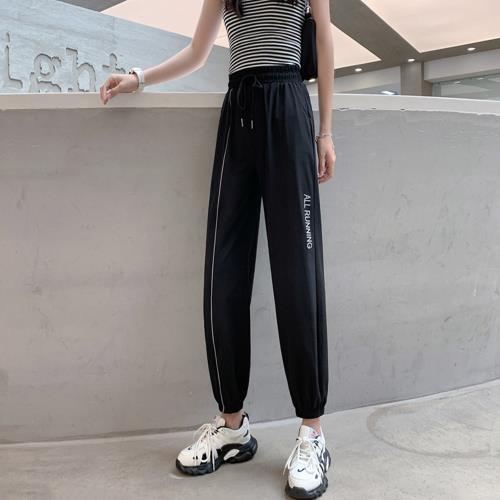 iima 休閒反光邊條縮口休閒運動長褲(3色)