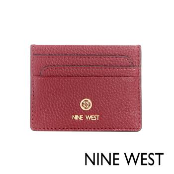 【NINE WEST】LINNETTE 卡夾證件套-勃根地紅(130335)