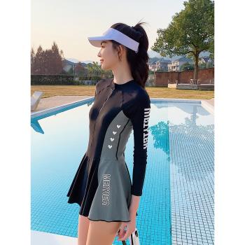 韓國長袖游泳衣女連體裙式運動沖浪加肥大碼平角顯瘦防曬溫泉泳裝
