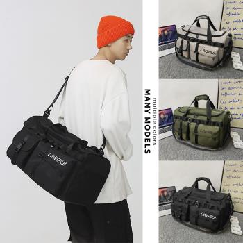 【Amoscova】多用途旅行包 大容量休閒包 簡約手提袋 厚背包 斜挎包 單肩包 行李袋 運動包 包包(2645)