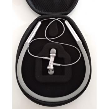 適用小米掛脖運動頸掛式項圈藍牙耳機包 oppo enco q1抗壓收納盒