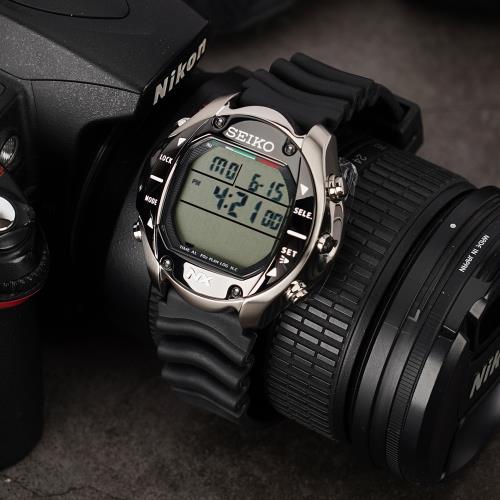 SEIKO 精工 Prospex【鈦】專業潛水多功能智能電子手錶-黑 DH33-4A00D