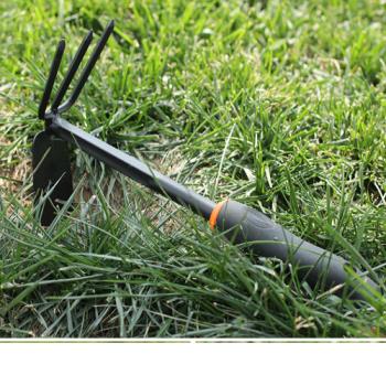 [協貿國際]花園工具黑膠小工具鋤頭 膠柄兩用鋤除草鋤頭松土耙子單個價