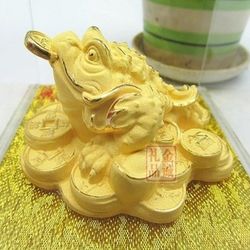 協貿國際] 絨沙金開光金蟾蜍鎮宅辟邪招財風水擺件|居家擺飾|ETMall東森