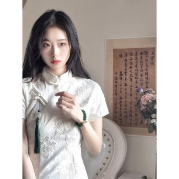 年輕款少女夏季日常中式旗袍