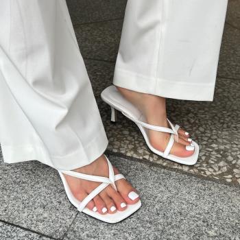 涼鞋女款夏季2023年新款方頭百搭細跟小眾白色細帶夾趾高跟涼拖鞋