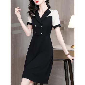 高級感西裝領連衣裙女2023夏季新款氣質黑色赫本風法式收腰小黑裙
