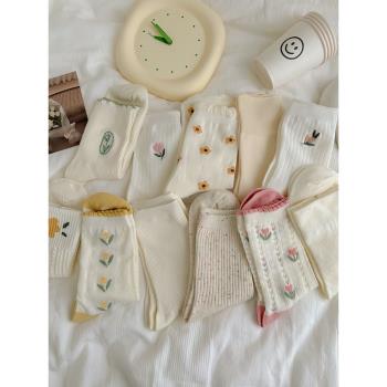 堅果媽咪 日系甜美襪子女中筒襪純棉白色可愛春秋夏季薄款長筒襪