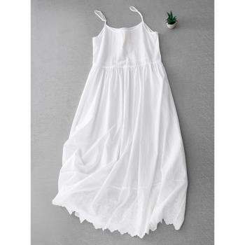 白色吊帶連衣裙女夏季小清新外穿純棉無袖刺繡花邊寬松大擺長裙子