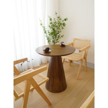 北歐實木圓形餐桌簡約創意邊幾茶幾客廳咖啡廳民宿咖啡桌小圓桌