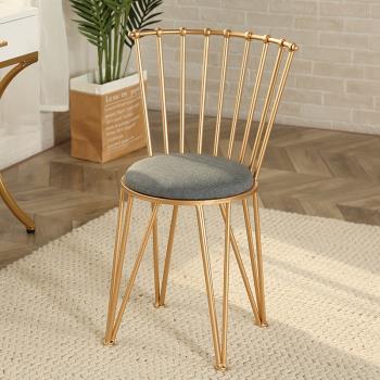 鐵藝餐椅金色靠背北歐餐廳簡約化妝梳妝凳金屬ins風單人溫莎椅子