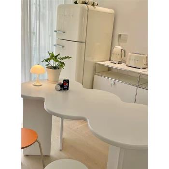 北歐奶油風餐桌現代簡約白色書桌工作臺小戶型家用侘寂風電腦桌子