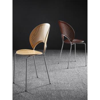 北歐現代簡約餐椅網紅款貝殼椅家用復古扇貝椅子設計師實木靠背椅