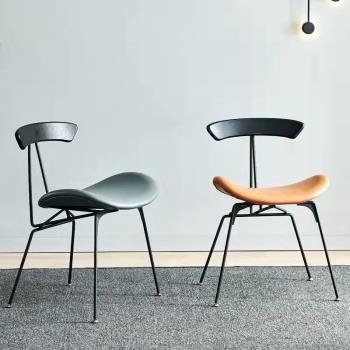 北歐復古工業風餐椅loft簡約戶型家用鐵藝設計餐椅現代金屬螞蟻椅