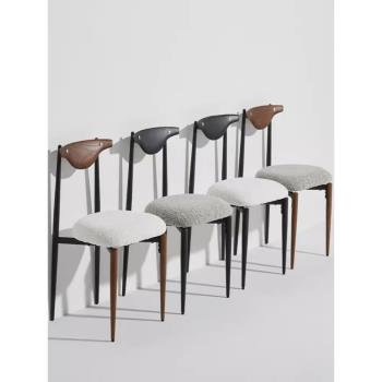 北歐家用實木餐椅簡約現代餐廳餐椅羊羔絨靠背椅設計師樣板間椅子