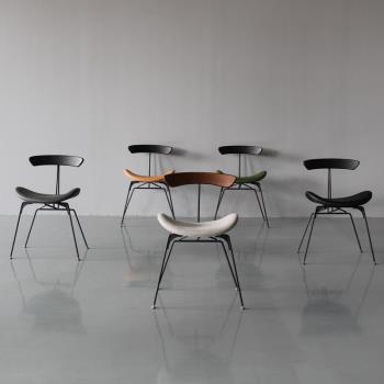 設計師椅簡約實木靠背現代皮椅北歐輕奢復古家用鐵藝椅子舒適餐椅
