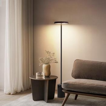 北歐落地燈客廳沙發邊胡桃木色個性創意臥室床頭書房裝飾立式臺燈