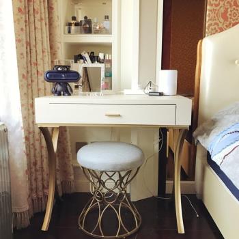 北歐現代簡約創意小書桌金色鐵藝實木白色烤漆臥室梳妝臺化妝桌