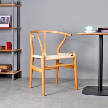 北歐實木餐椅家用靠背扶手椅日式泡茶室圈椅簡約設計師胡桃色Y椅