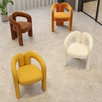 北歐網紅椅新款輕奢餐椅現代簡約風設計師創意椅子靠背餐桌椅家用