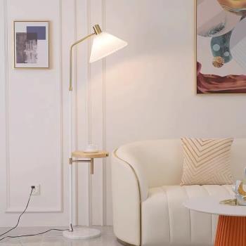 北歐客廳落地燈簡約美式無線充智能實木茶幾沙發臥室床頭立式臺燈