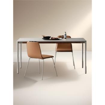 北歐實木巖板餐桌組合家用小戶型椅子現代簡約輕奢長方形原木飯桌