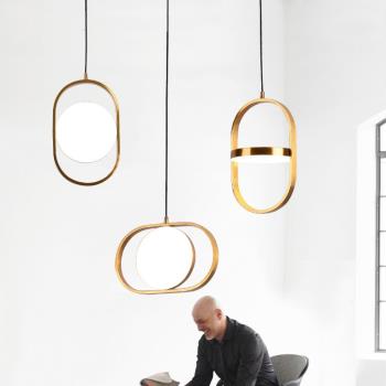 北歐設計師黑白裝飾吊燈 創意個性可旋轉圓形LED餐廳臥室床頭燈具