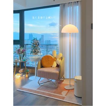 北歐現代簡約客廳沙發落地燈臥室床頭創意法式奶油風溫馨裝飾臺燈