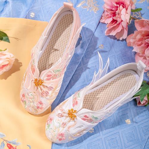 嵐悅榆精致蝴蝶刺繡漢服鞋圓頭平底淺口單鞋國風珍珠春季新款女鞋