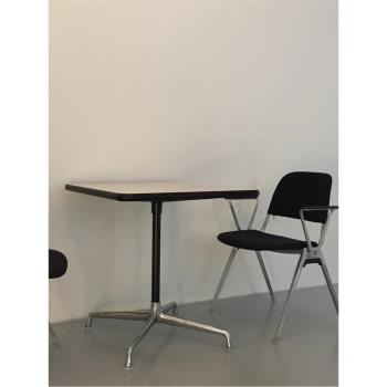 DPstudio伊姆斯方形帶滾輪茶幾可移動邊幾設計師辦公桌會議桌