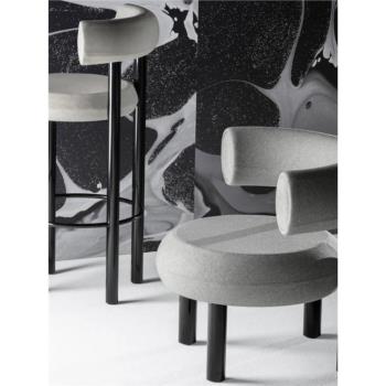 北歐侘寂風設計師餐椅黑色布藝輕奢網紅ins簡約現代家用小胖椅子