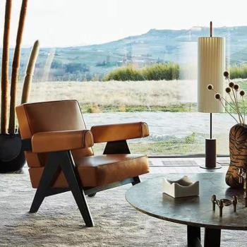 單人沙發輕奢意式實木北歐客廳陽臺設計師款沙發藝術感真皮休閑椅