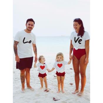 親子裝夏季款一家三口四口全家裝潮愛心海邊渡假大碼嬰兒短袖T恤