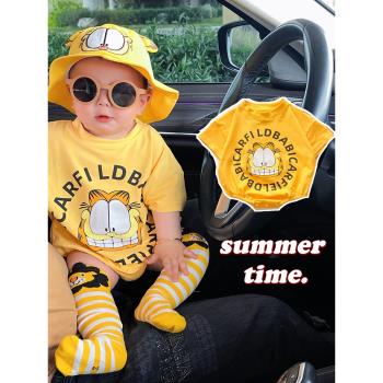 嬰兒連體衣2024夏季新款舒適柔軟寶寶包屁衣黃色加菲造型三角爬服