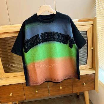 男童2024年夏季T桖短袖新款舒適字母彩虹印花上衣孩子韓版體恤潮