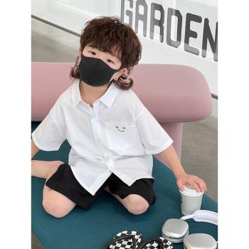 夏裝韓國中小男寶寶童裝短袖薄款白色字母印花襯衫男童經典襯衣