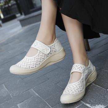 老北京布鞋品牌媽媽涼鞋舒適軟底中老年女鞋夏季網面健步淺口單鞋