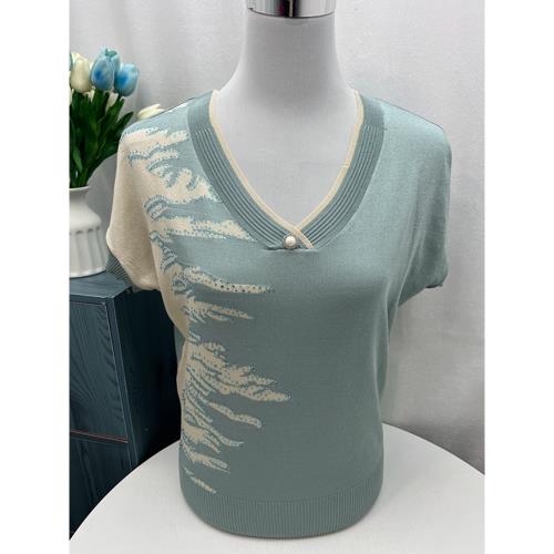 媽媽短袖夏裝新款寬松顯瘦V領中老年女裝t恤時尚洋氣冰絲針織上衣