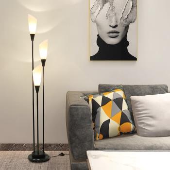 簡約現代落地燈客廳沙發邊創意北歐遙控臥室床頭書房裝飾立式臺燈
