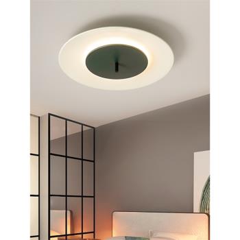 丹麥北歐極簡UFO飛碟吸頂燈現代簡約創意個性圓形兒童房臥室燈