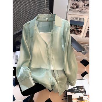 廣州十三行爆款推薦綠色偏光透明冰絲防曬襯衫女長袖夏季薄款開衫